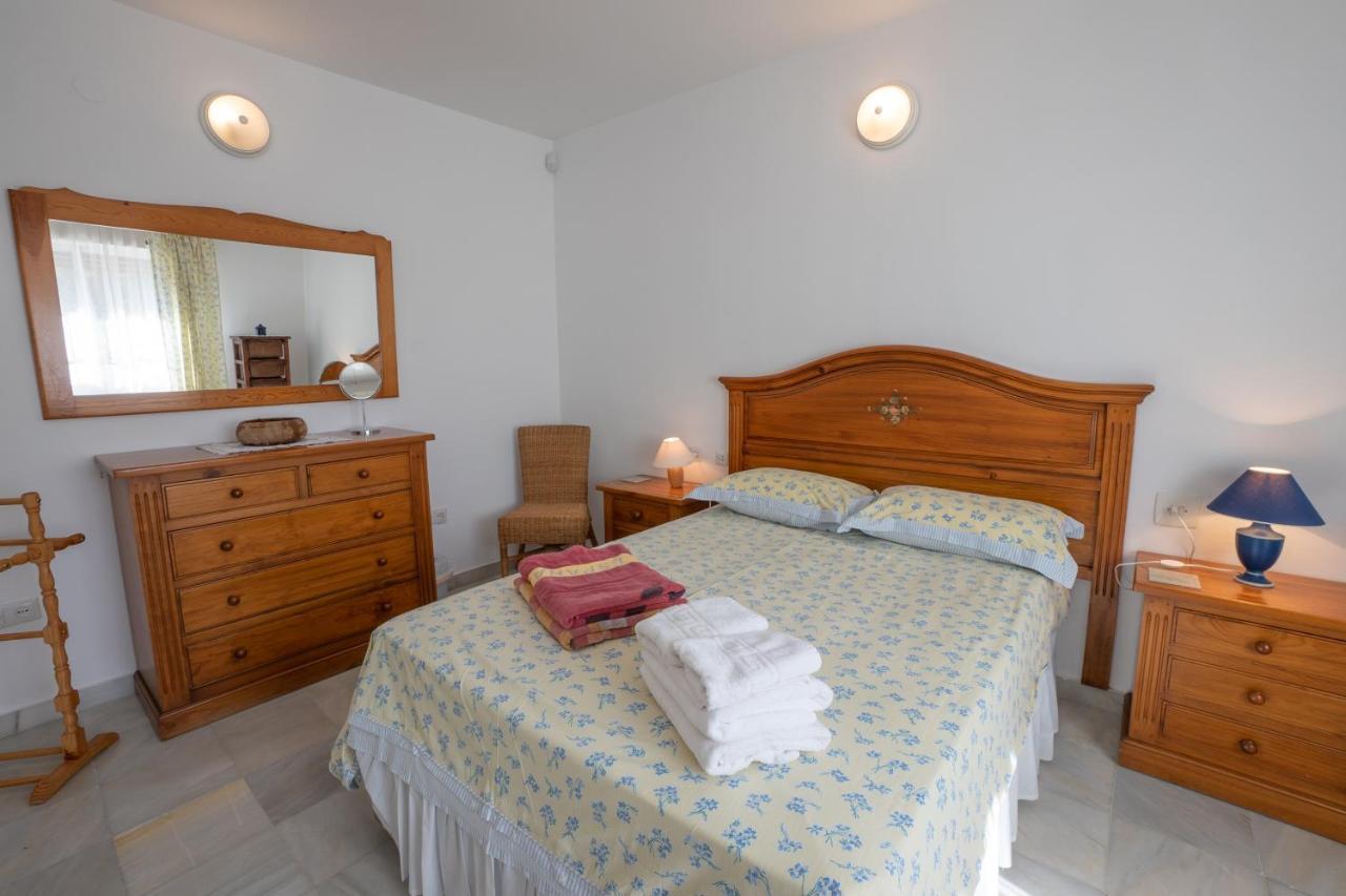 פריחיליאנה Private Heated Pool, Jacuzzi & 1225M2 Garden In Villa Cipreses מראה חיצוני תמונה