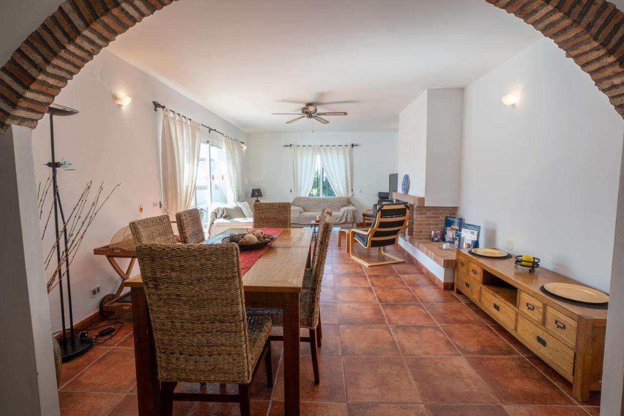 פריחיליאנה Private Heated Pool, Jacuzzi & 1225M2 Garden In Villa Cipreses מראה חיצוני תמונה