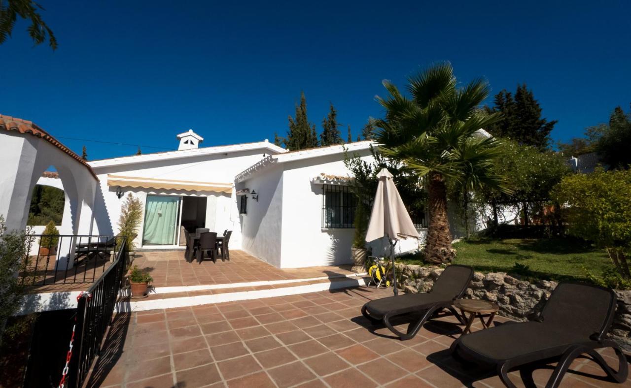 פריחיליאנה Private Heated Pool, Jacuzzi & 1225M2 Garden In Villa Cipreses מראה חיצוני תמונה