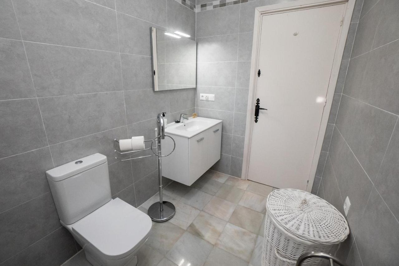 פריחיליאנה Private Heated Pool, Jacuzzi & 1225M2 Garden In Villa Cipreses מראה חיצוני תמונה