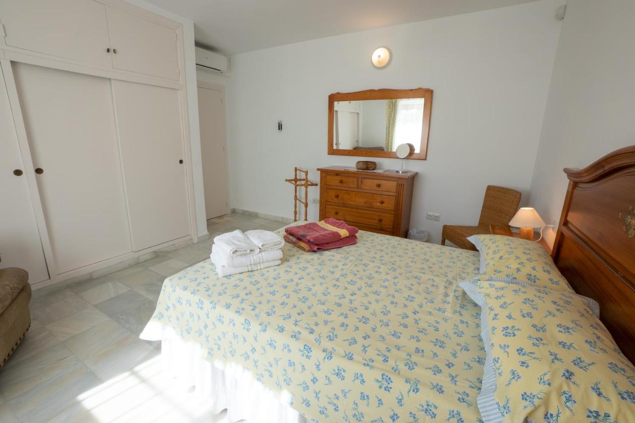 פריחיליאנה Private Heated Pool, Jacuzzi & 1225M2 Garden In Villa Cipreses מראה חיצוני תמונה