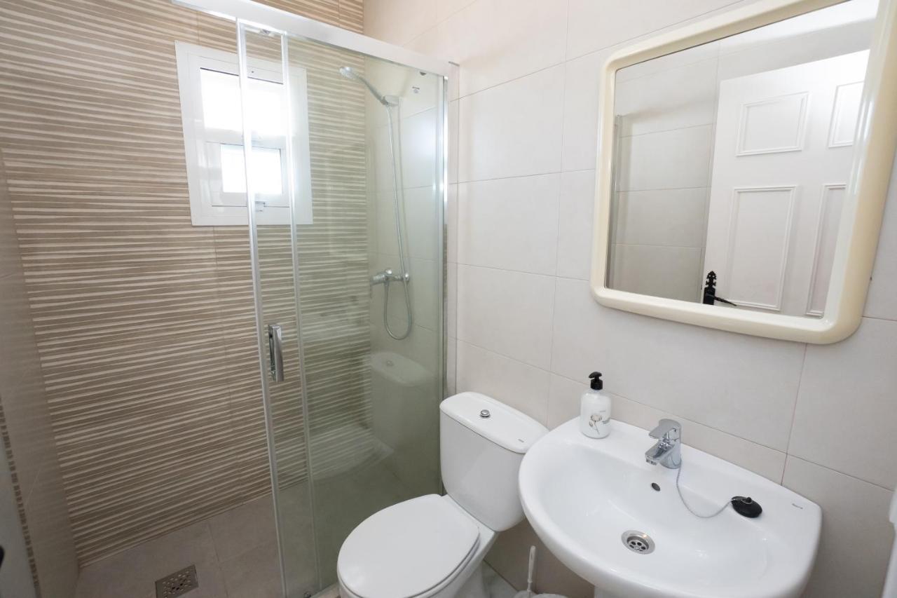 פריחיליאנה Private Heated Pool, Jacuzzi & 1225M2 Garden In Villa Cipreses מראה חיצוני תמונה
