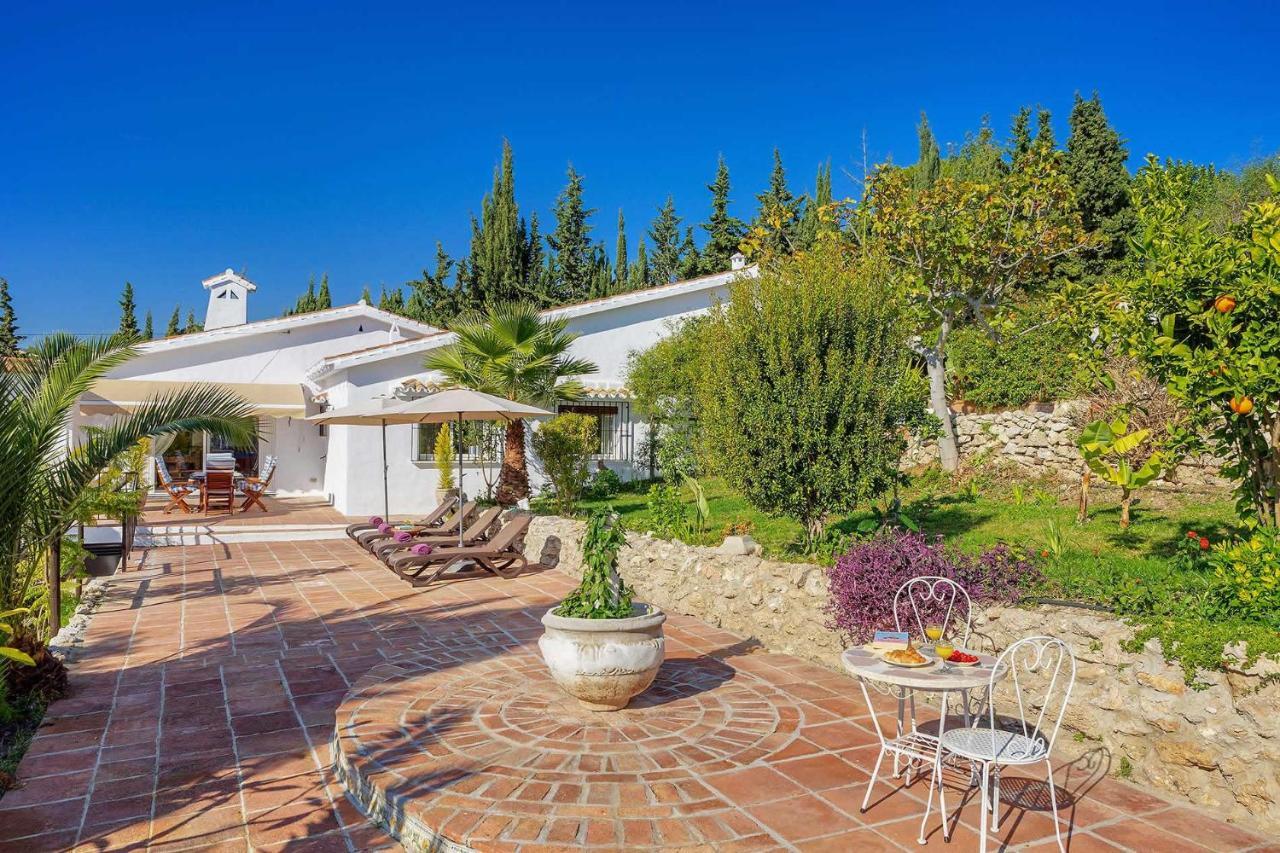 פריחיליאנה Private Heated Pool, Jacuzzi & 1225M2 Garden In Villa Cipreses מראה חיצוני תמונה