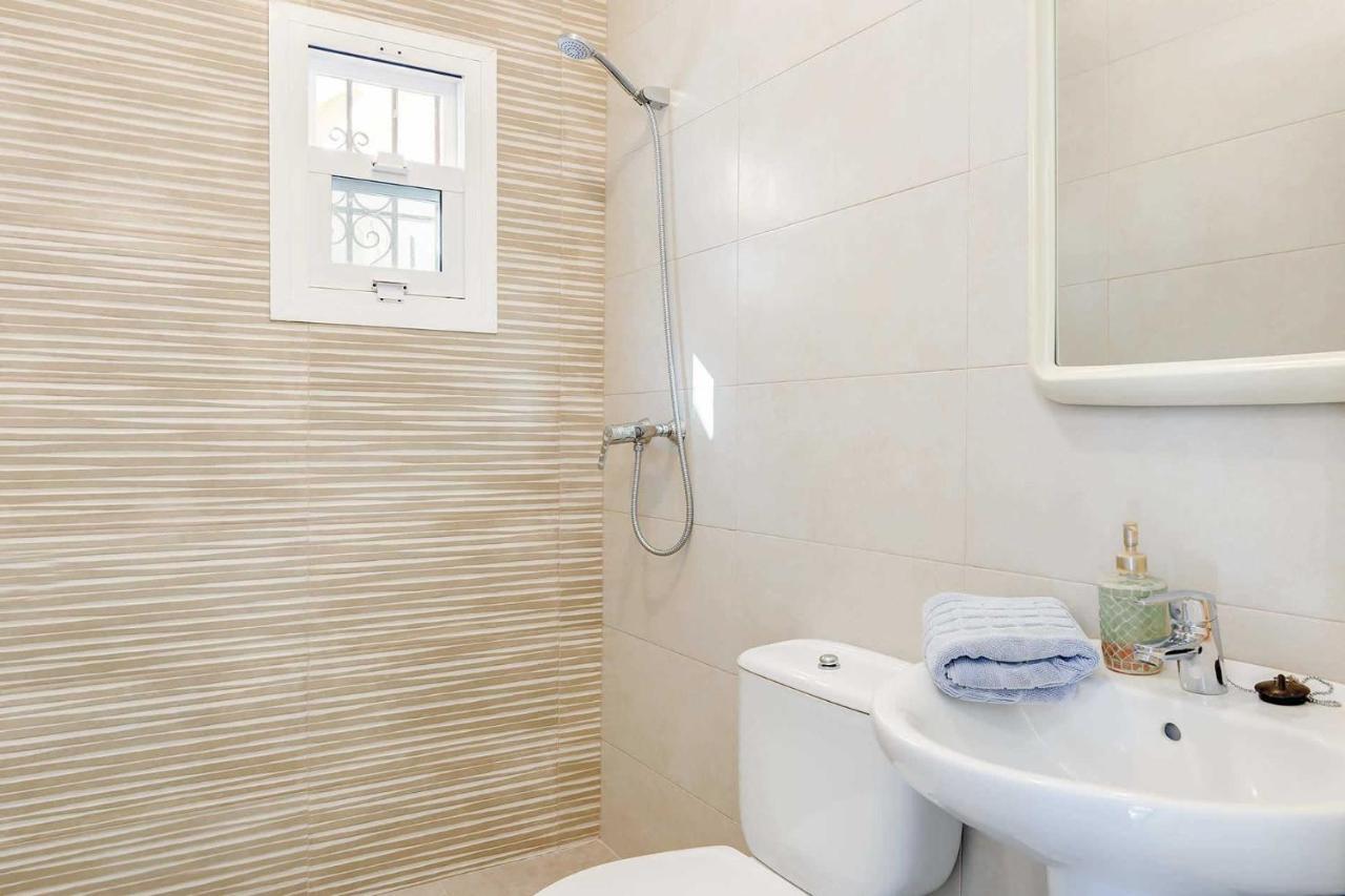 פריחיליאנה Private Heated Pool, Jacuzzi & 1225M2 Garden In Villa Cipreses מראה חיצוני תמונה