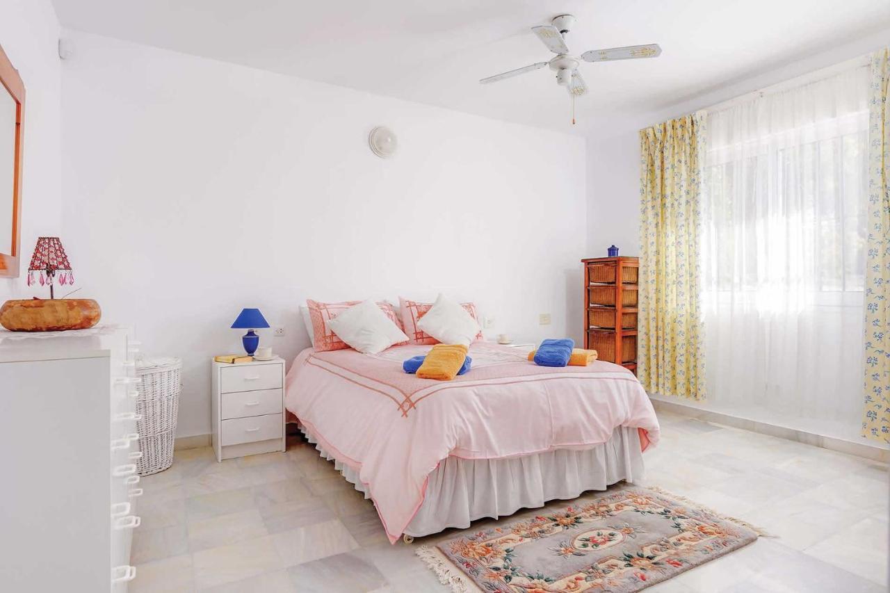 פריחיליאנה Private Heated Pool, Jacuzzi & 1225M2 Garden In Villa Cipreses מראה חיצוני תמונה