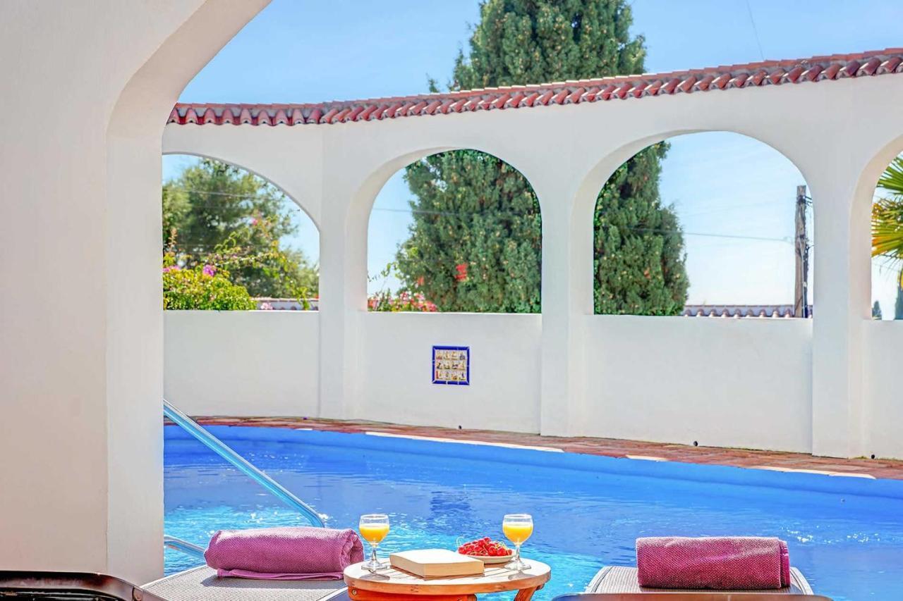 פריחיליאנה Private Heated Pool, Jacuzzi & 1225M2 Garden In Villa Cipreses מראה חיצוני תמונה