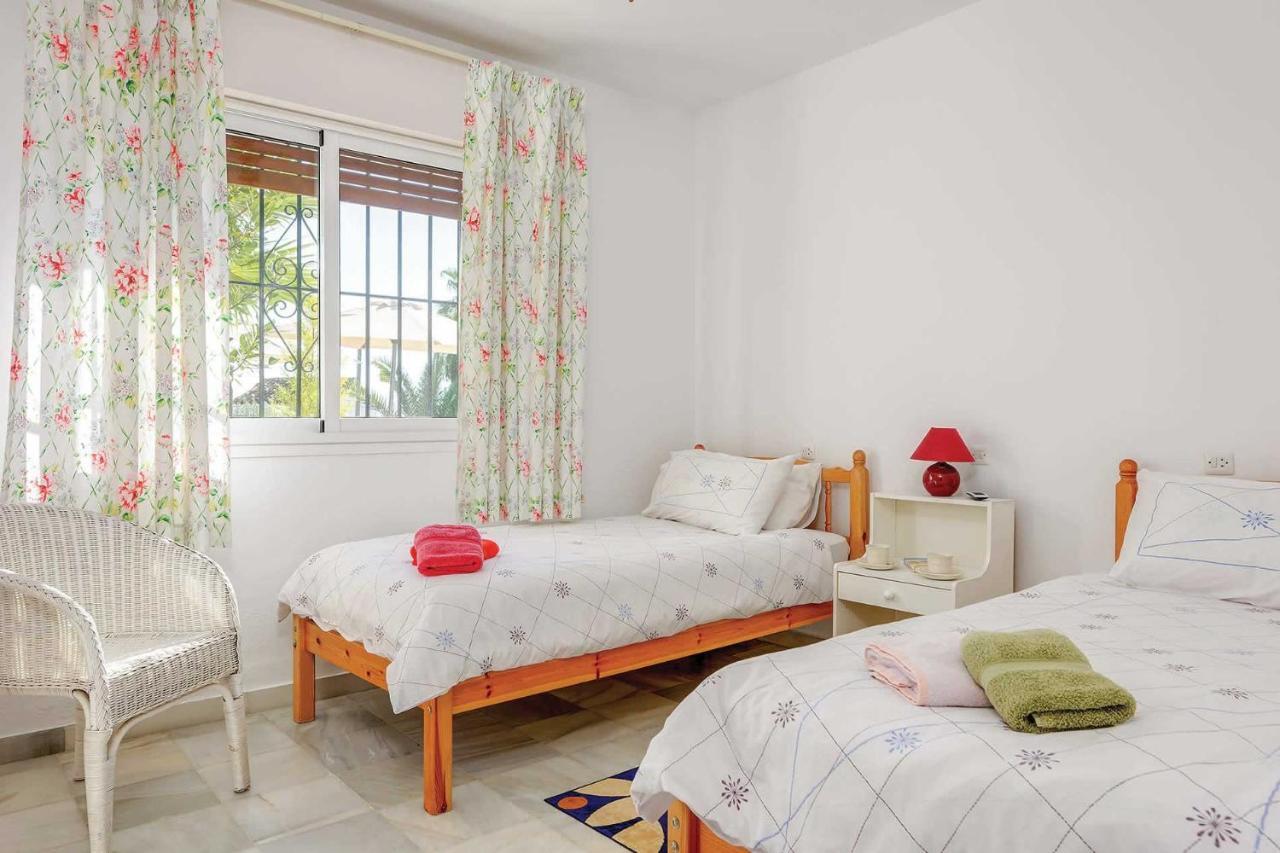 פריחיליאנה Private Heated Pool, Jacuzzi & 1225M2 Garden In Villa Cipreses מראה חיצוני תמונה
